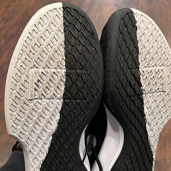 Nike Mamba Focus Sz 10 In Black/Anthracite-White  Excellent pre owned condition main image 7